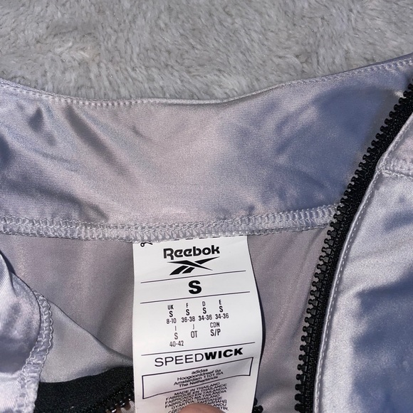 Reebok tank - Picture 2 of 2